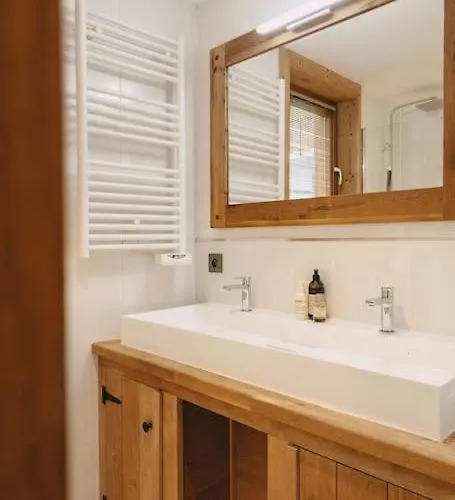 Isabella By Brennus Chalet *