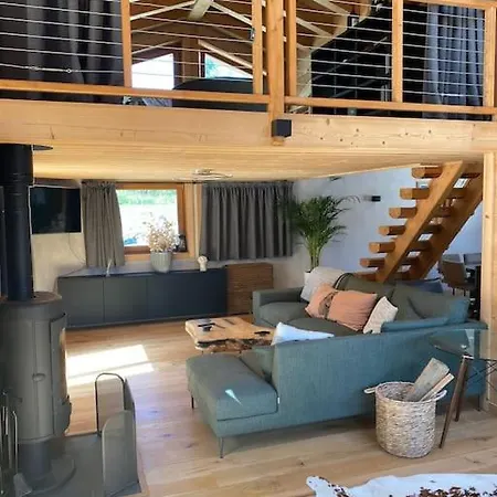 Isabella By Brennus 샬레