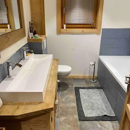 Isabella By Brennus シャレー シャモニー